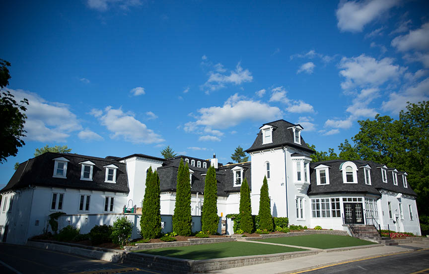 MacLachlan College